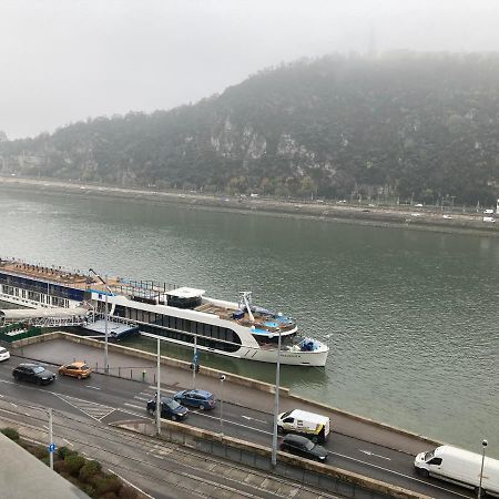 Danube View Apartment บูดาเปสต์ ภายนอก รูปภาพ