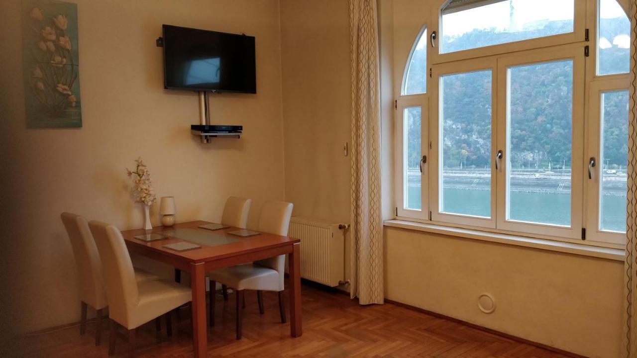 Danube View Apartment บูดาเปสต์ ภายนอก รูปภาพ
